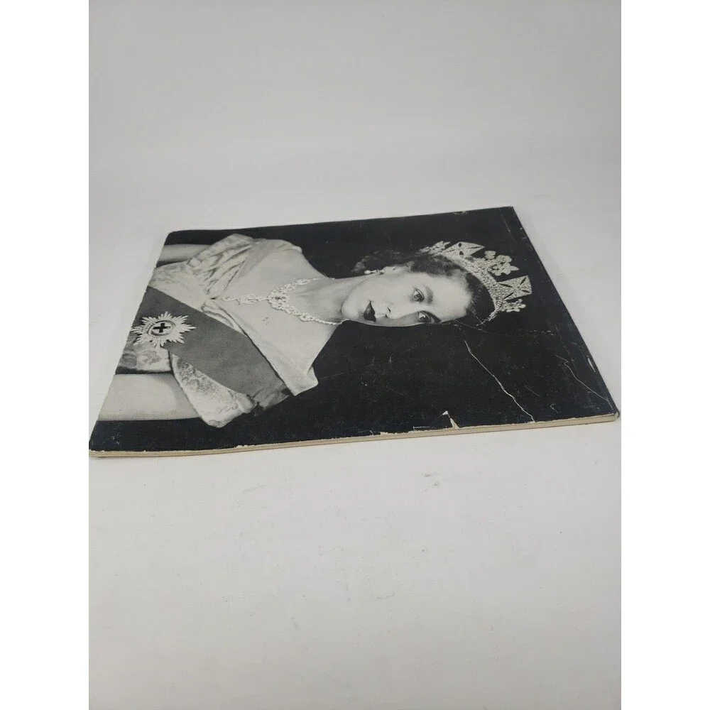 VTG 1950s Tablet Unlined Writing Drawing Paper with Photo of Queen Elizabeth II